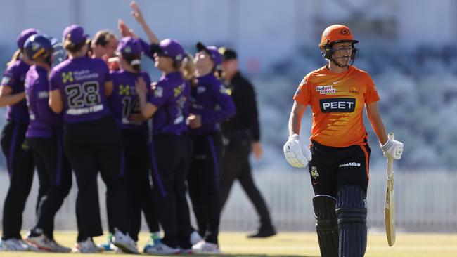 The Hurricanes managed to keep devastating openers Sophie Devine (R) and Beth Mooney quiet. (Photo by Paul Kane/Getty Images)