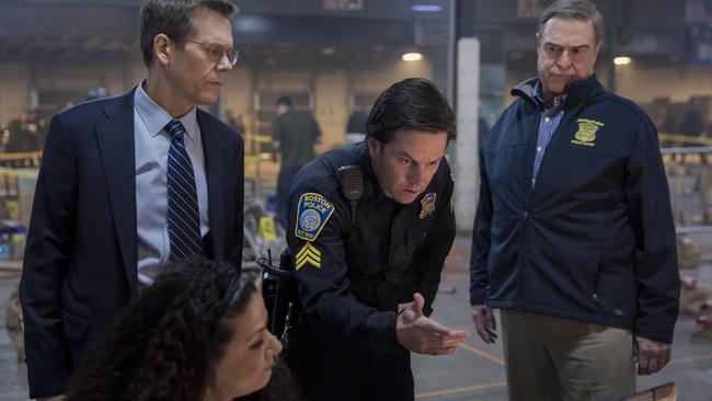 Kevin Bacon, Mark Wahlberg and John Goodman in Patriots Day.