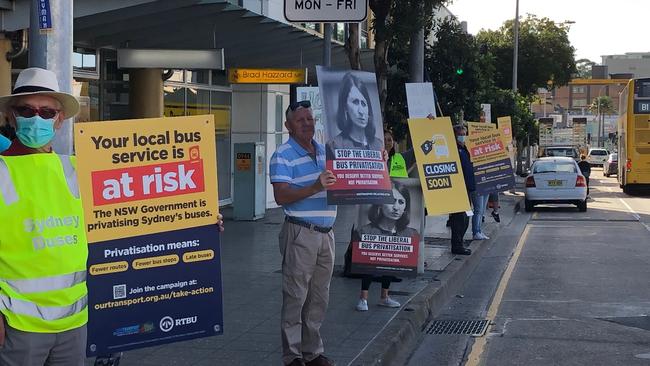 Anti-public bus privatisation demonstrators outside NSW Liberal MP for Wakehurst, Brad Hazzard's electorate office at Dee Why. Picture: Jim O'Rourke