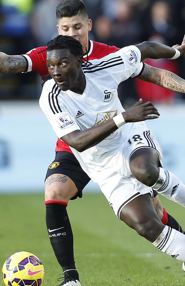 Swansea City's French striker Bafetimbi Gomis, the match winner.