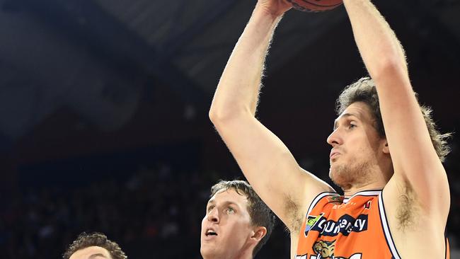 CAIRNS, AUSTRALIA — FEBRUARY 09: Robert Loe of the Taipans collects a rebound during the round 17 NBL match between the Cairns Taipans and the Brisbane Bullets at Cairns Convention Centre on February 09, 2019 in Cairns, Australia. (Photo by Ian Hitchcock/Getty Images)