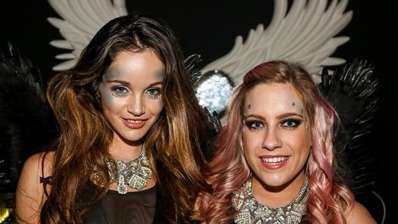 Laura Brunskill-Modelpage and Georgia Rose Maguire.