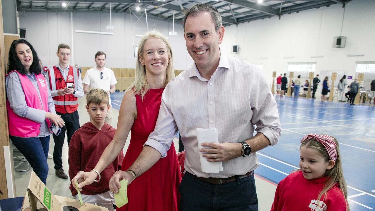 Jim Chalmers and wife Laura voting at Springwood Road State School in his electorate of Rankin. Picture: Glenn Campbell/NewsWire