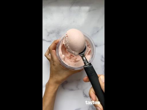 1-ingredient Ninja CREAMi strawberry frozen yoghurt