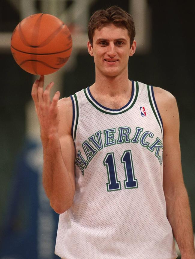 Chris Anstey: Former Dallas Maverick and Chicago Bull, one of the greatest NBL big men.