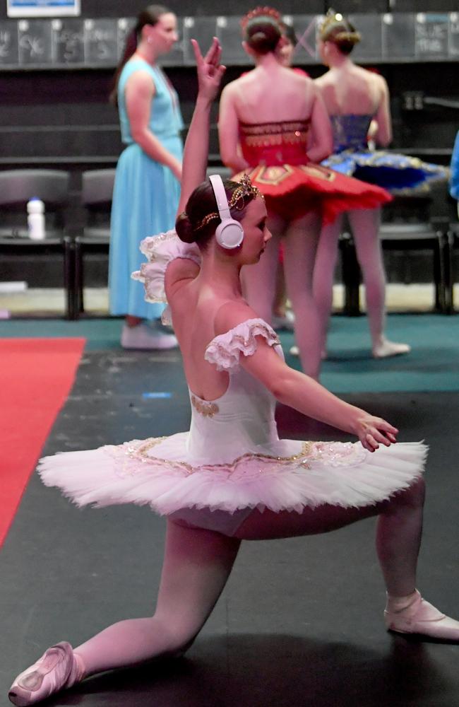 Townsville Eisteddfod 2023. Classical Ballet Championship Solo. Grace Jepson rehearses behind the stage. Picture: Evan Morgan