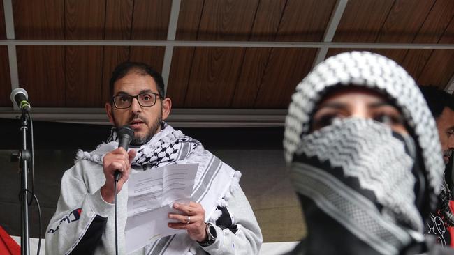 The Free Palestine Melbourne event attracted thousands of people. Picture: NCA NewsWire / Valeriu Campan