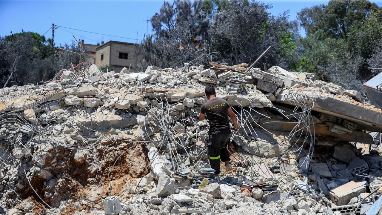 Lebanon ‘feeling the impact’ of war ‘largely in the streets’