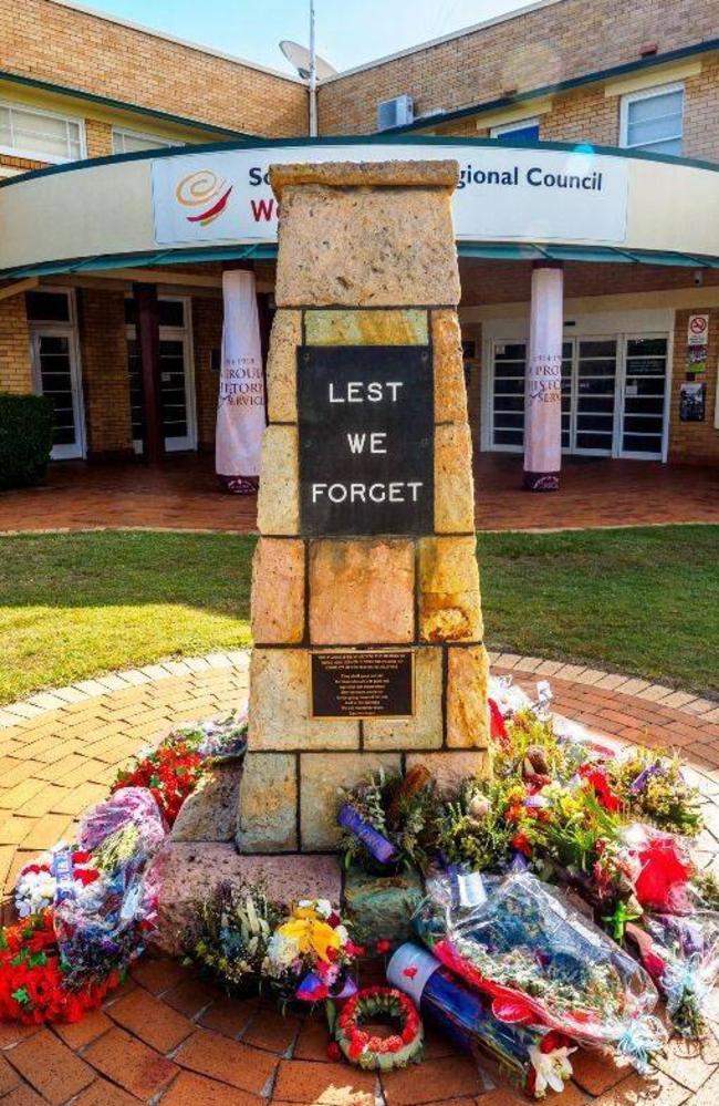 Wondai War Memorial. Photo: SBRC.