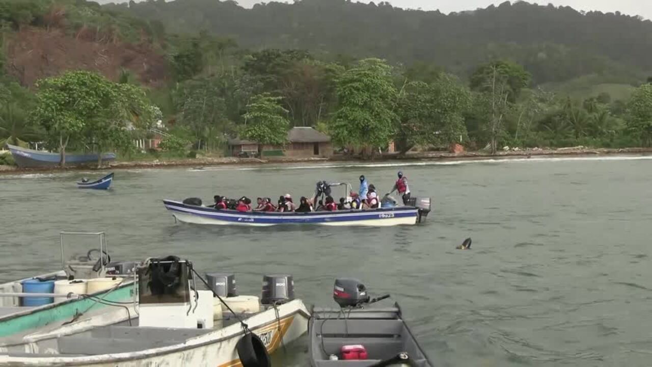 Migrants abandon American dream and travel back south