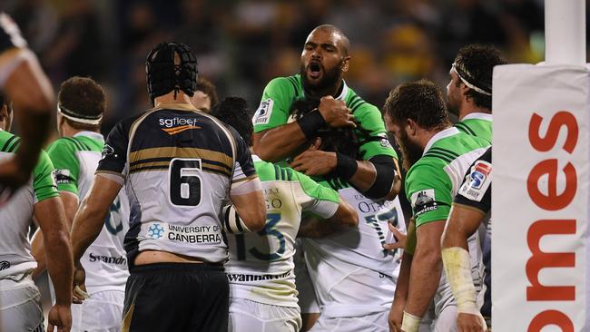 Aki Seiuli  scored a late try to hand the Highlanders a late win over the Brumbies.