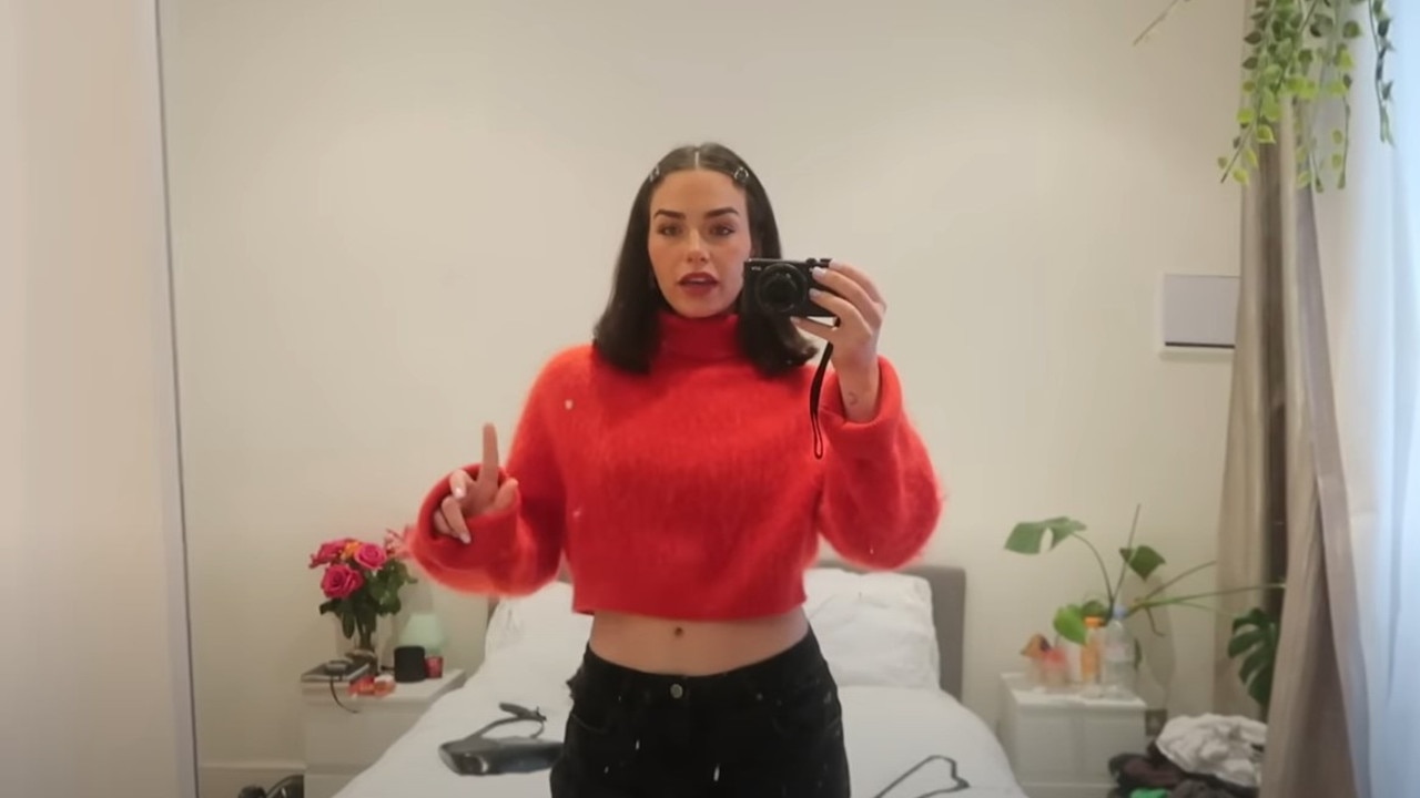 Cartia Mallan is a beauty and makeup influencer who posts lifestyle vlog content on her YouTube channel to her 484k subscribers. Picture: YouTube / Cartia Mallan