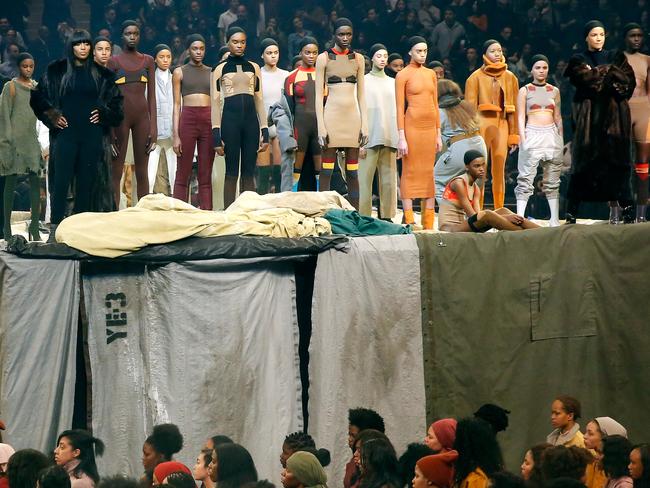 NEW YORK, NY - FEBRUARY 11: Models Naomi Campbell (L) and Veronica Webb appear onstage during Kanye West Yeezy Season 3 on February 11, 2016 in New York City. (Photo by JP Yim/Getty Images for Yeezy Season 3)