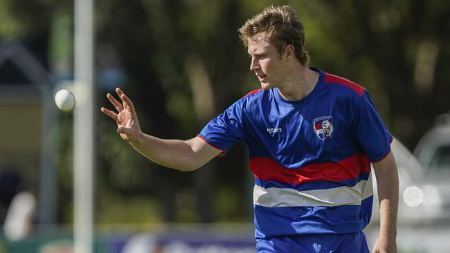 Mornington bowler Cameron Moon. Picture: Valeriu Campan