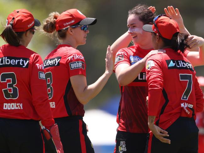 PERTH, AUSTRALIA - OCTOBER 31: Ellie Falconer of the Renegades celebrates the wicket of Tahlia McGrath of the Strikers during the Women's Big Bash League match between the Adelaide Strikers and the Melbourne Renegades at Lilac Hill, on October 31, 2021, in Perth, Australia. (Photo by Paul Kane/Getty Images)