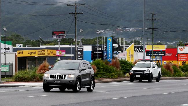 Traffic on Mulgrave Road at Westcourt. Picture: Brendan Radke