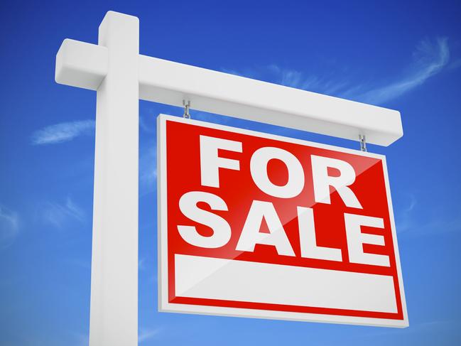 For Sale Signwinter june 22THINKSTOCK