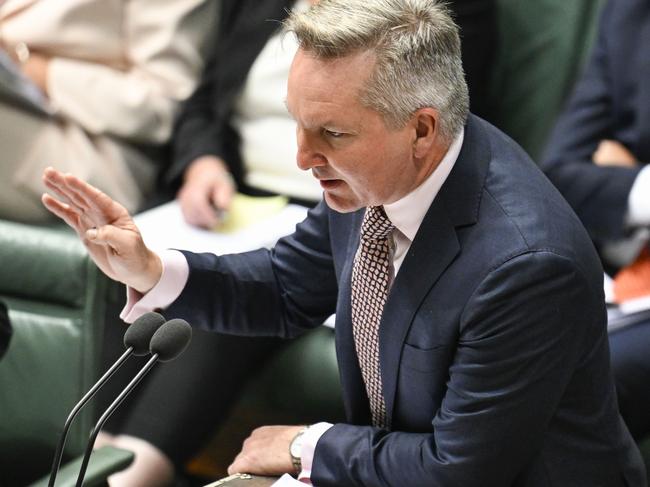 CANBERRA, AUSTRALIA  - NewsWire Photos - February 4, 2025: Minister for Climate Change and Energy of Australia, Chris Bowen during Question Time at Parliament House in Canberra. Picture: NewsWire / Martin Ollman