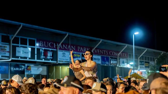 Mount Isa Rodeo 2024 - James Johnston performs at the Mount Isa Rodeo. Picture by Luke Marsden. - Photo Supplied