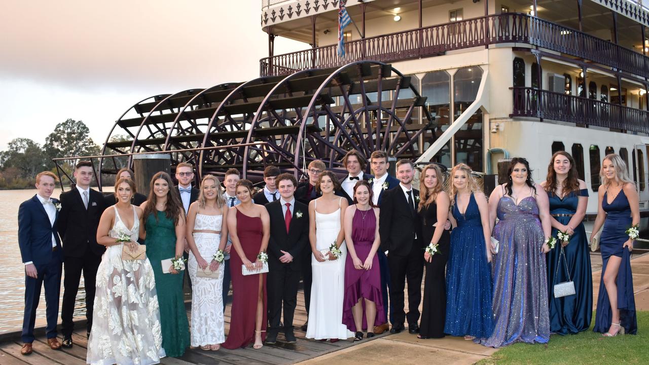 Mannum Community College students enjoyed their school formal at The Murray Princess on June 18. Picture: Michelle Mitchell. Mannum Community College.