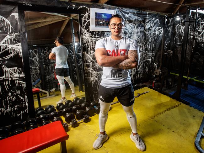 Abozar ‘Abz’ Faizi spent $5000 kitting out his own gym under a pergola in the back yard of his Kangaroo Flat home. Picture: Matt Turner