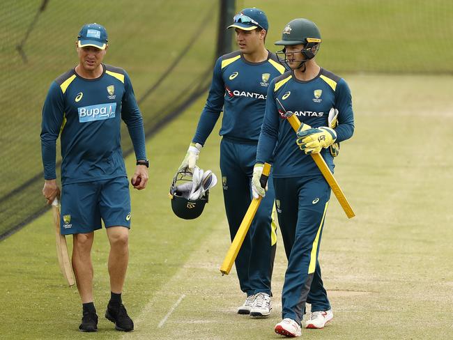 Tim Paine (R) and his heir-apparent at wicketkeeper Alex Carey (C) talk with Australian fielding coach Brad Haddin during the recent Ashes series in England. Picture: Ryan Pierse/Getty Images