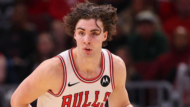 CHICAGO, ILLINOIS - OCTOBER 30: Josh Giddey #3 of the Chicago Bulls dribbles up the court against the Orlando Magic during the second half at the United Center on October 30, 2024 in Chicago, Illinois. NOTE TO USER: User expressly acknowledges and agrees that, by downloading and or using this photograph, User is consenting to the terms and conditions of the Getty Images License Agreement.   Michael Reaves/Getty Images/AFP (Photo by Michael Reaves / GETTY IMAGES NORTH AMERICA / Getty Images via AFP)