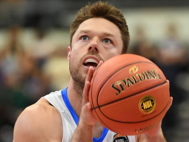 Matthew Dellavedova shoots from the free throw line. Picture: Matt Roberts/Getty Images for NBL