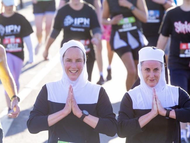 Run the Bridge Fun Run 2020 across Tasman Bridge. Picture: RICHARD JUPE