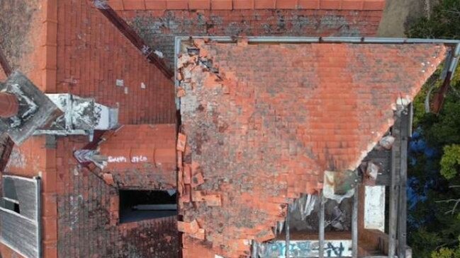 The decaying roof was the top restoration priority and luckily much work was finished before the 2022 flood. @home_kangaroopoint @alex chomicz