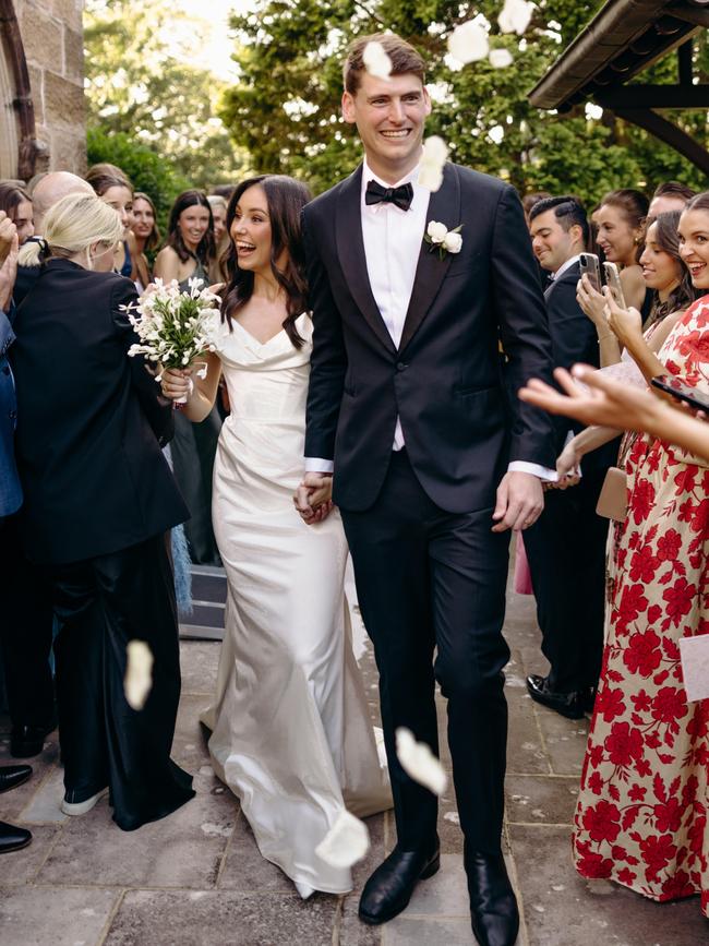 Fox Sports presenter Isabella Leembruggen weds Hugo McWilliam.