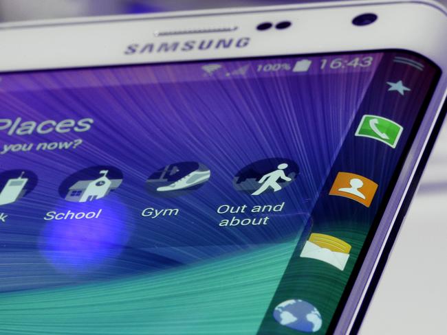 Samsung’s Galaxy Note Edge’s screen is the most interesting smartphone feature we have seen this year.