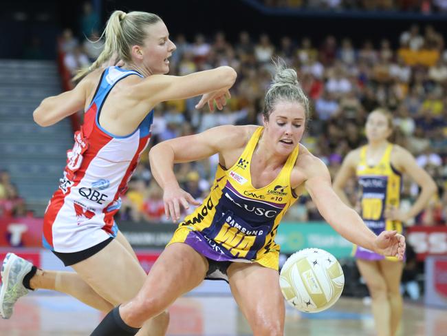 Action from last year’s grand final between the Lightning and the Swifts. Picture Annette Dew