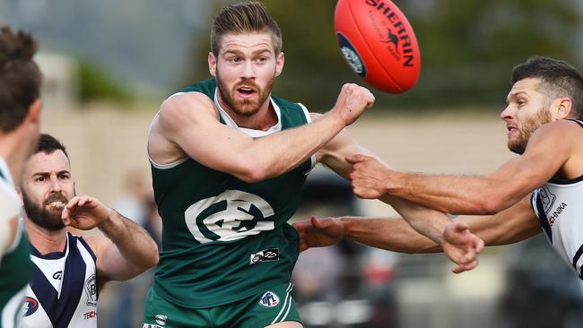 Zac McCubbin in action for Greensborough. Picture: Rob Leeson