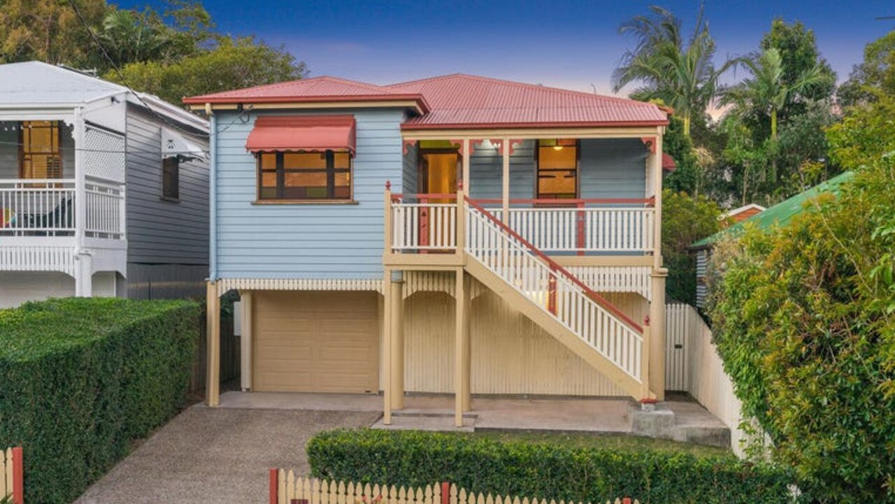 The classic Queenslander is expected to be worth as much as $1.4m today.