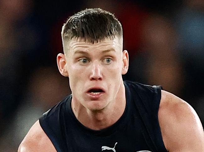MELBOURNE, AUSTRALIA - JULY 21: Sam Walsh of the Blues in action during the 2024 AFL Round 19 match between the Carlton Blues and the North Melbourne Kangaroos at Marvel Stadium on July 21, 2024 in Melbourne, Australia. (Photo by Michael Willson/AFL Photos via Getty Images)
