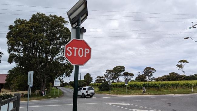 An example of the RJAWS flashing light warning system.