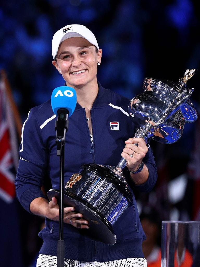 Ash Barty with the trophy. Picture: Aaron Francis/AFP