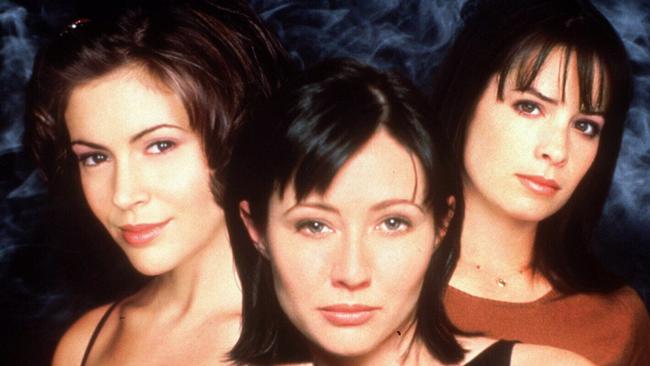 PIRATE: 1999 : Cast of TV show, actors (not in any order) Shannen Doherty, Alyssa Milano, &amp; Holly Marie Combs from TV show "Charmed".