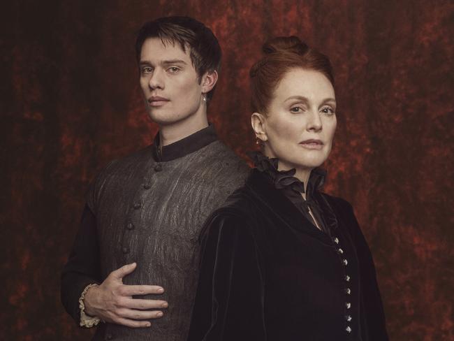 Nicholas Galitzine as George Villiers, Julianne Moore as Mary