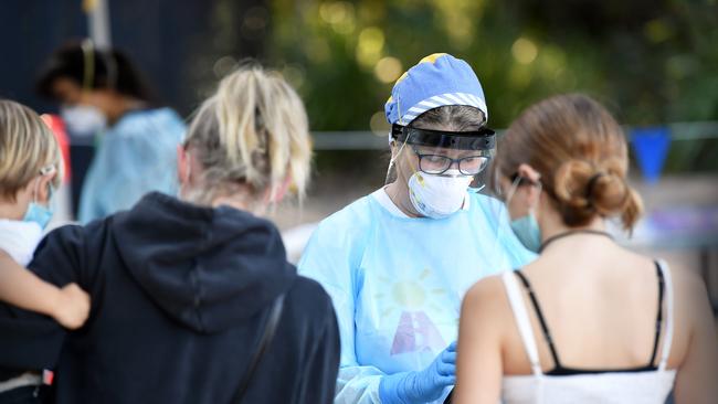 COVID testing at Noosa Junction after two teenagers were found after travelling from hotspot Sydney. Picture: Patrick Woods / Sunshine Coast Daily.