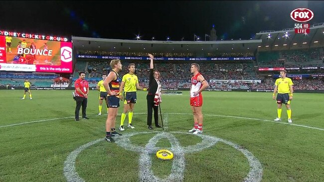 Cynthia Banham tosses the coin at the Sydney-Adelaide round 2 clash.