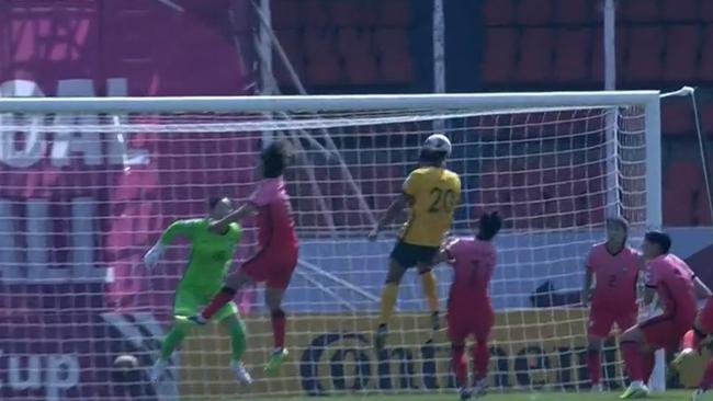 Sam Kerr came within inches of scoring with a thunderous header.