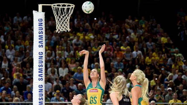 Diamonds goalshooter Caitlin Bassett with a more traditional set shot