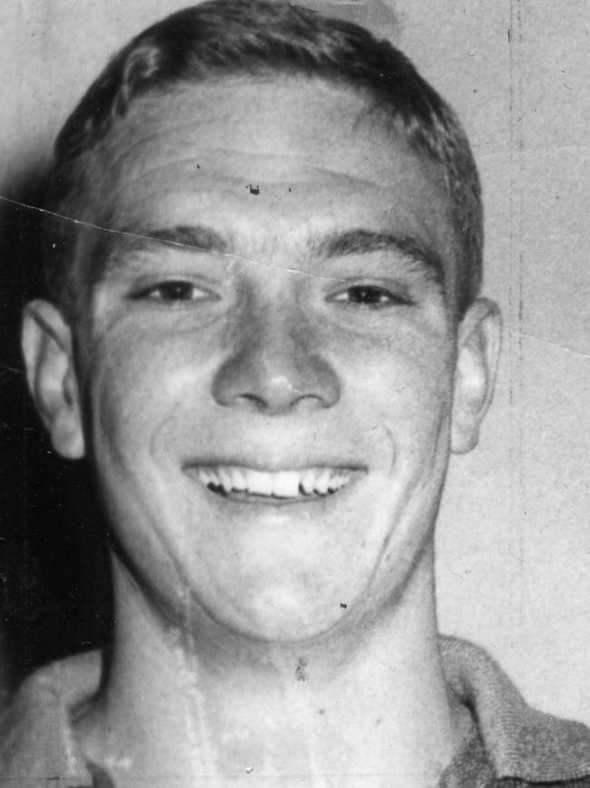 West Torrens footballer Rod Payze in 1960.