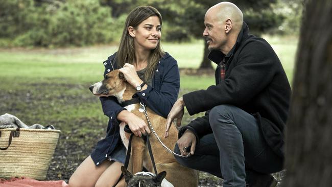 Brooke Satchwell and Scott Ryan in Mr Inbetween. Picture: Foxtel