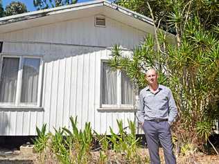 FREE RENT: Ray White Whitsunday principal Mark Beale standing outside the Jubilee Pocket property, which the owner has offered rent-free to a struggling family. Picture: Inge Hansen