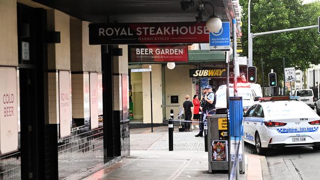 Police outside the Royal Exchanged Hotel in Marrickville this morning. Picture: NCA NewsWire / Jeremy Piper