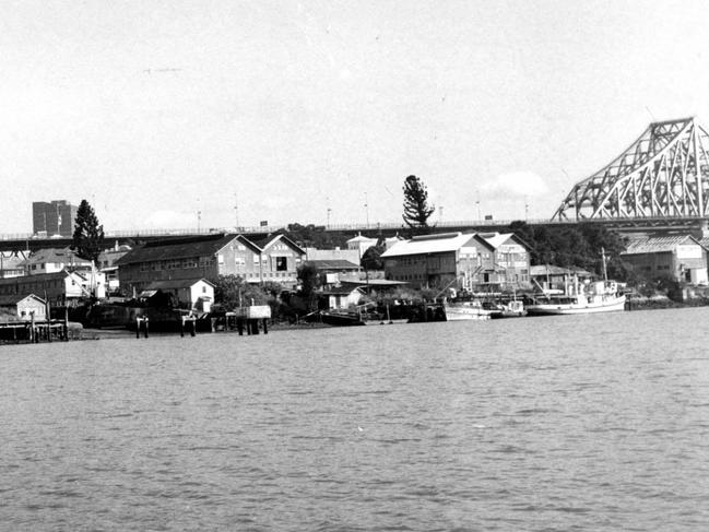 Kangaroo Point shipyards with Story Bridge.