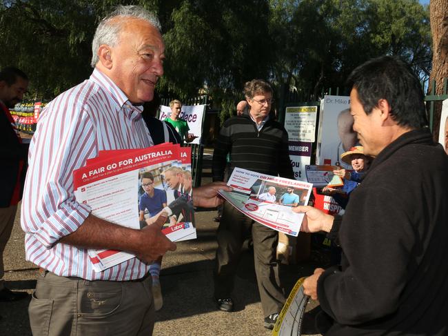 Macarthur MP Dr Mike Freelander. Picture: Robert Pozo